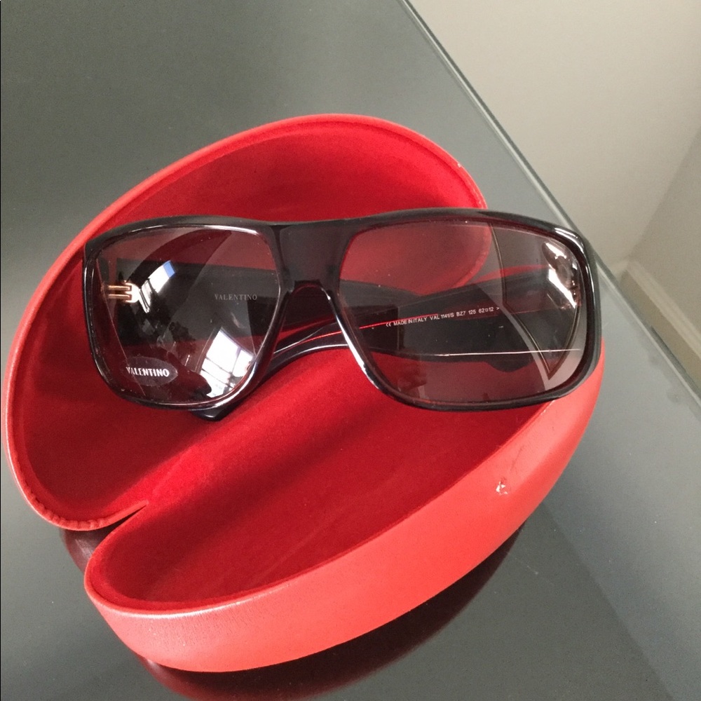 Valentino Tortoise Logo Tinted Sunglasses - New - case included